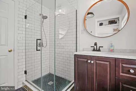 Bath - 103 Pennsylvania Ave, Frederick, MD 21701 photo 1 of 2
