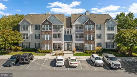 5601 Avonshire Pl #K, Frederick, MD 21703