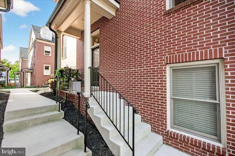 Exterior - 18 Maxwell Sq, Frederick, MD 21701 photo 4 of 18