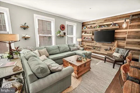 Living - 18 Maxwell Sq, Frederick, MD 21701 photo 1 of 3