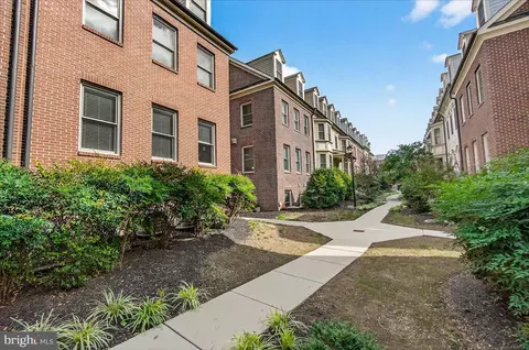 Exterior - 18 Maxwell Sq, Frederick, MD 21701 photo 3 of 18