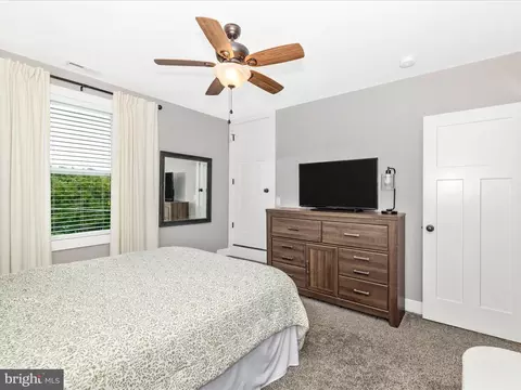 Bedroom - 4533 Mountville Rd, Frederick, MD 21703 photo 6 of 9