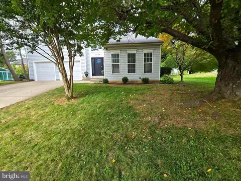 5226 Kingsbrook Dr, Frederick, MD 21703 photo 2