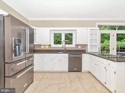 9010 Mountainberry Cir, Frederick, MD 21702 photo 17