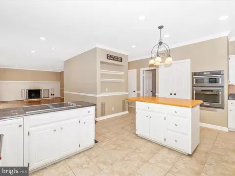 9010 Mountainberry Cir, Frederick, MD 21702 photo 18