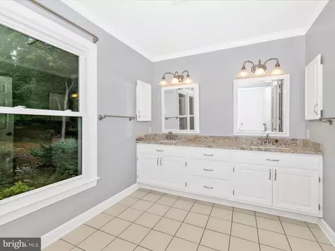 9010 Mountainberry Cir, Frederick, MD 21702 photo 32