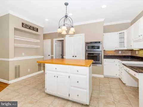 9010 Mountainberry Cir, Frederick, MD 21702 photo 16