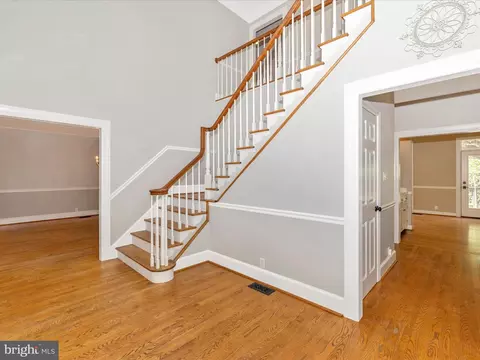 9010 Mountainberry Cir, Frederick, MD 21702 photo 6