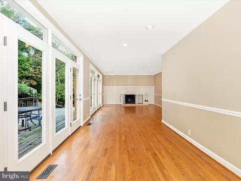 9010 Mountainberry Cir, Frederick, MD 21702 photo 23