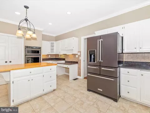 9010 Mountainberry Cir, Frederick, MD 21702 photo 19