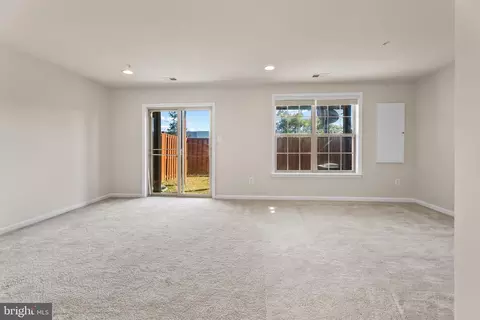 6551 Britannic Pl, Frederick, MD 21703 photo 12