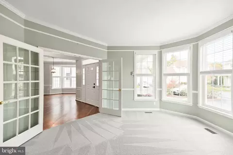 Living - 2509 Bear Den Rd, Frederick, MD 21701 photo 2 of 5
