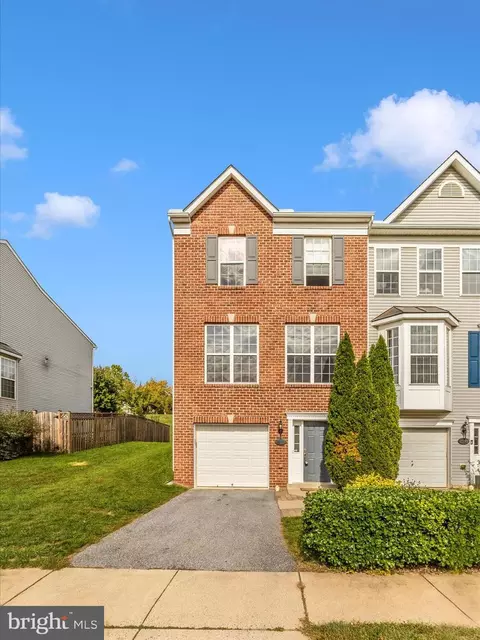 Exterior - 2601 Emerson Dr, Frederick, MD 21702 photo 7 of 10