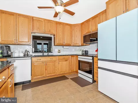 Kitchen - 7996 Pleasant Ct, Frederick, MD 21701 photo 3 of 3