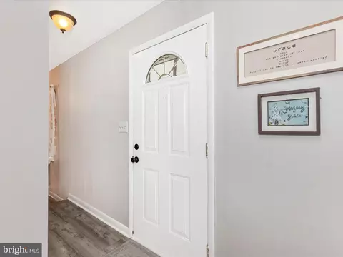 Entry Way - 7996 Pleasant Ct, Frederick, MD 21701 photo 1 of 3