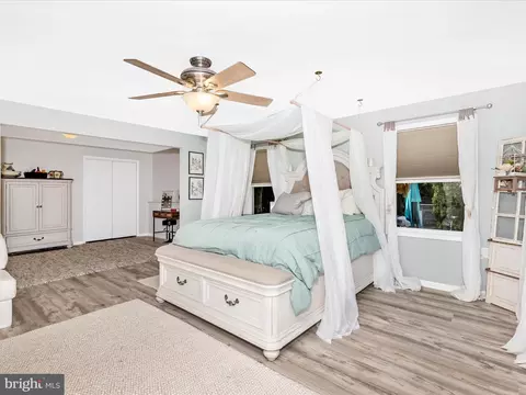 7996 Pleasant Ct, Frederick, MD 21701