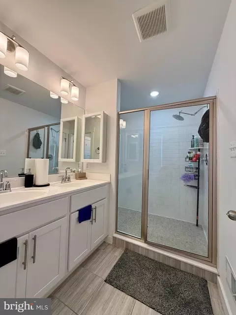 Bath - 1315 Marsalis Pl, Frederick, MD 21702 photo 1 of 3