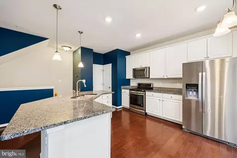 6146 Murray Ter, Frederick, MD 21703 photo 8