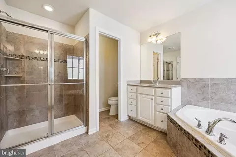 6146 Murray Ter, Frederick, MD 21703 photo 17