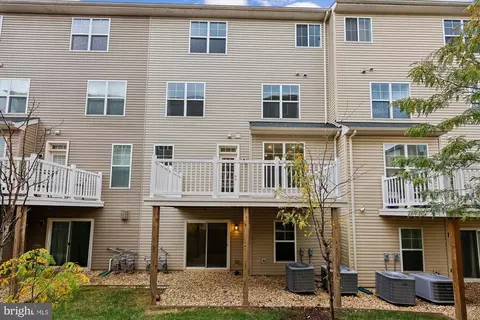 6146 Murray Ter, Frederick, MD 21703 photo 32