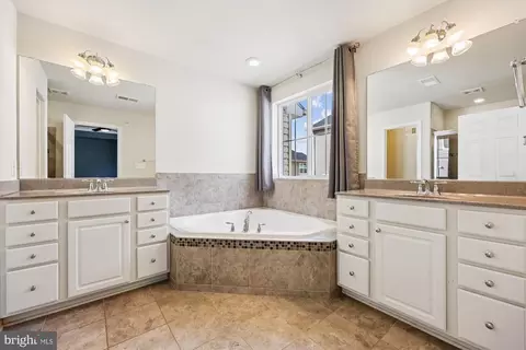 6146 Murray Ter, Frederick, MD 21703 photo 16