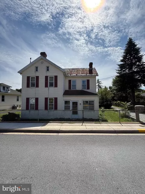 30 Frederick Rd, Thurmont, MD 21788