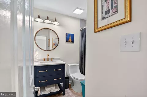 Bath - 2204 Garden Ln, Frederick, MD 21701 photo 1 of 8