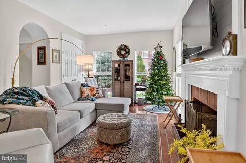Other - 2204 Garden Ln, Frederick, MD 21701 photo 3 of 14