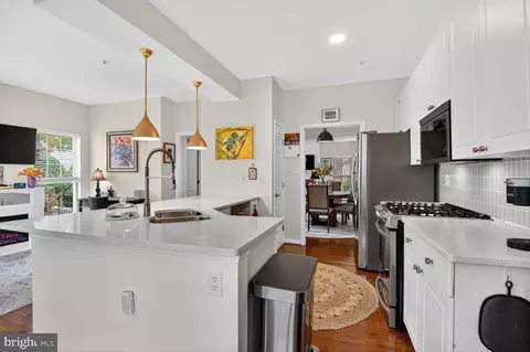 Kitchen - 2204 Garden Ln, Frederick, MD 21701 photo 2 of 3
