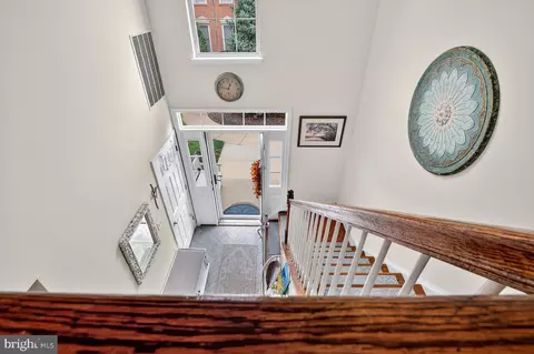 Entry Way - 2204 Garden Ln, Frederick, MD 21701 photo 4 of 5