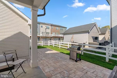 Exterior - 203 Baughmans Ln, Frederick, MD 21702 photo 2 of 6
