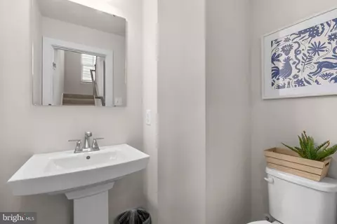 Entry Way - 203 Baughmans Ln, Frederick, MD 21702 photo 15 of 21