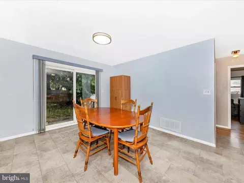 Dining - 104 Evergreen Ct, Frederick, MD 21701 photo 2 of 3