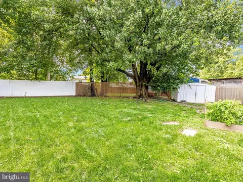 Exterior - 104 Evergreen Ct, Frederick, MD 21701 photo 7 of 13