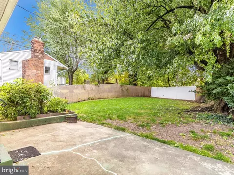 Exterior - 104 Evergreen Ct, Frederick, MD 21701 photo 11 of 13
