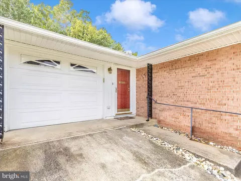 Exterior - 104 Evergreen Ct, Frederick, MD 21701 photo 4 of 13