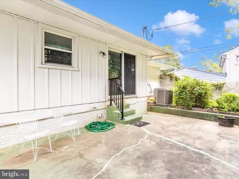 Exterior - 104 Evergreen Ct, Frederick, MD 21701 photo 9 of 13