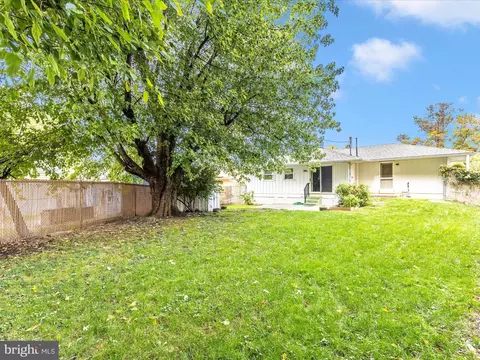 Exterior - 104 Evergreen Ct, Frederick, MD 21701 photo 5 of 13