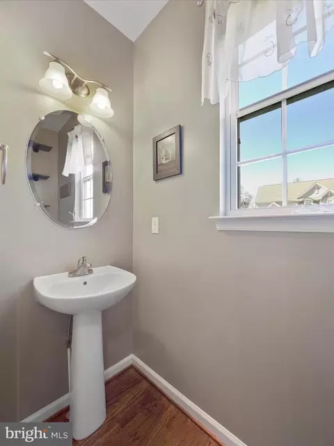 Bath - 6200 Payton Way, Frederick, MD 21703 photo 1 of 4