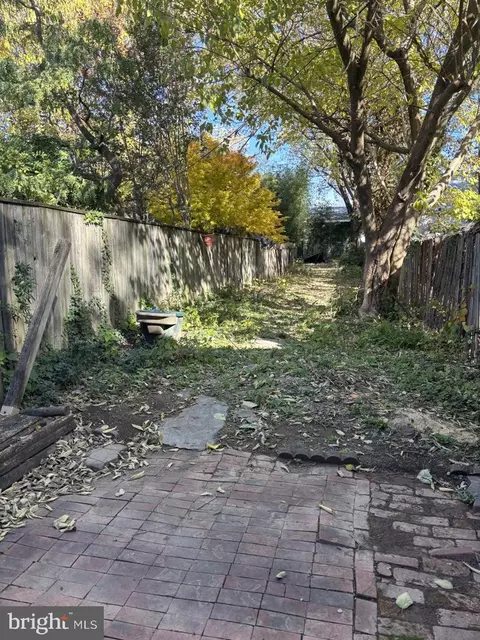 Exterior - 121 4th St, Frederick, MD 21701 photo 2 of 4