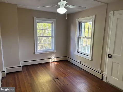 Bedroom - 121 4th St, Frederick, MD 21701 photo 2 of 3