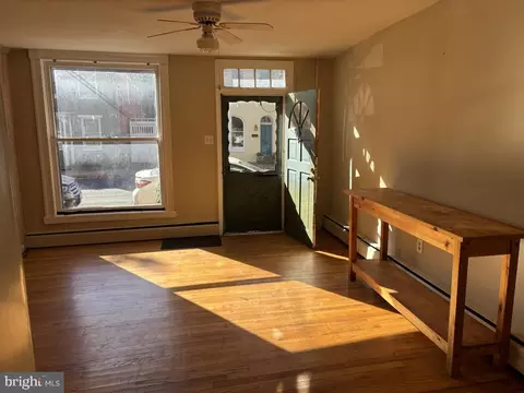 Living - 121 4th St, Frederick, MD 21701 photo 1 of 3