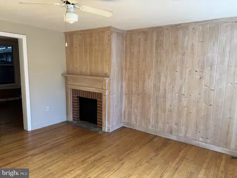 Living - 121 4th St, Frederick, MD 21701 photo 2 of 3