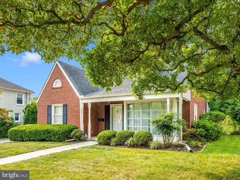 Exterior - 203 Magnolia Ave, Frederick, MD 21701 photo 5 of 9