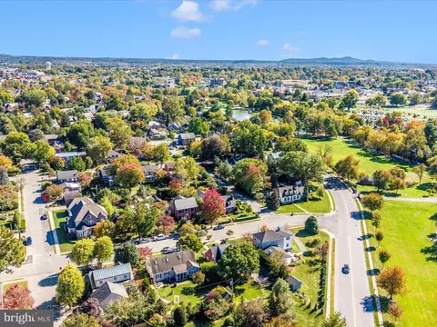 View/Area - 203 Magnolia Ave, Frederick, MD 21701 photo 4 of 22