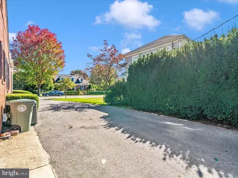 Exterior - 203 Magnolia Ave, Frederick, MD 21701 photo 8 of 9