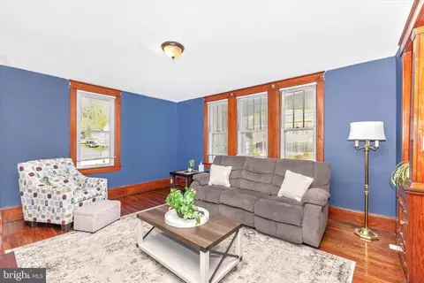Living - 9 3rd Ave, Brunswick, MD 21716 photo 1 of 1