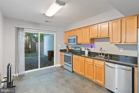 Kitchen - 584 Cotswold Ct, Frederick, MD 21703 photo 1 of 2