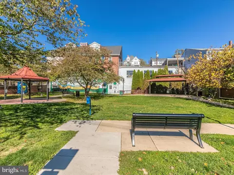 Exterior - 620 E St, Brunswick, MD 21716 photo 22 of 27
