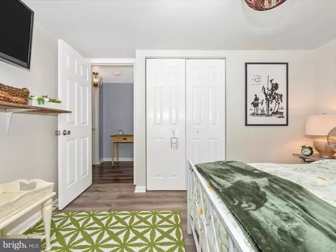 Bedroom - 620 E St, Brunswick, MD 21716 photo 7 of 12